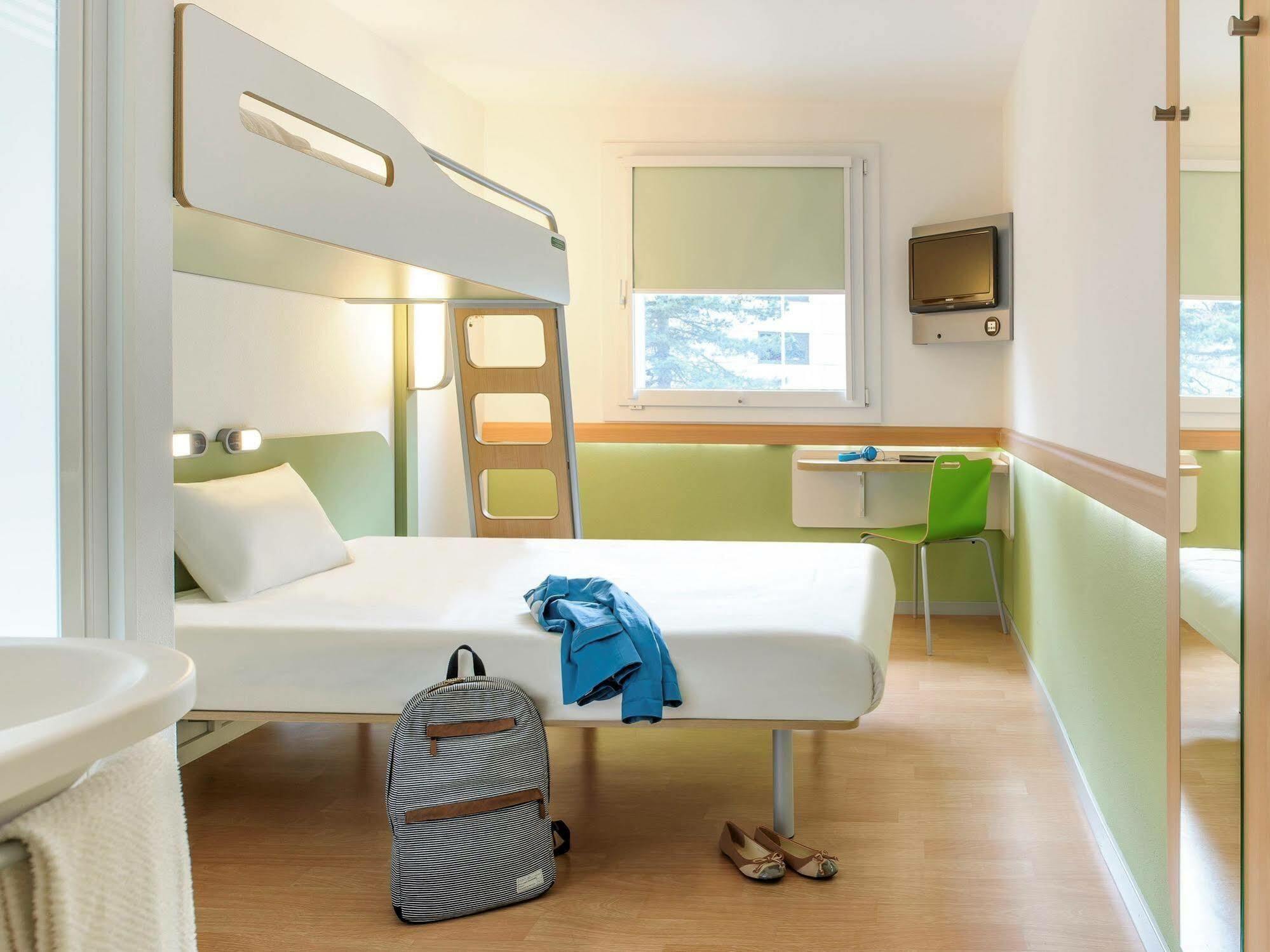 Ibis Budget Fontainebleau Avon Exterior foto