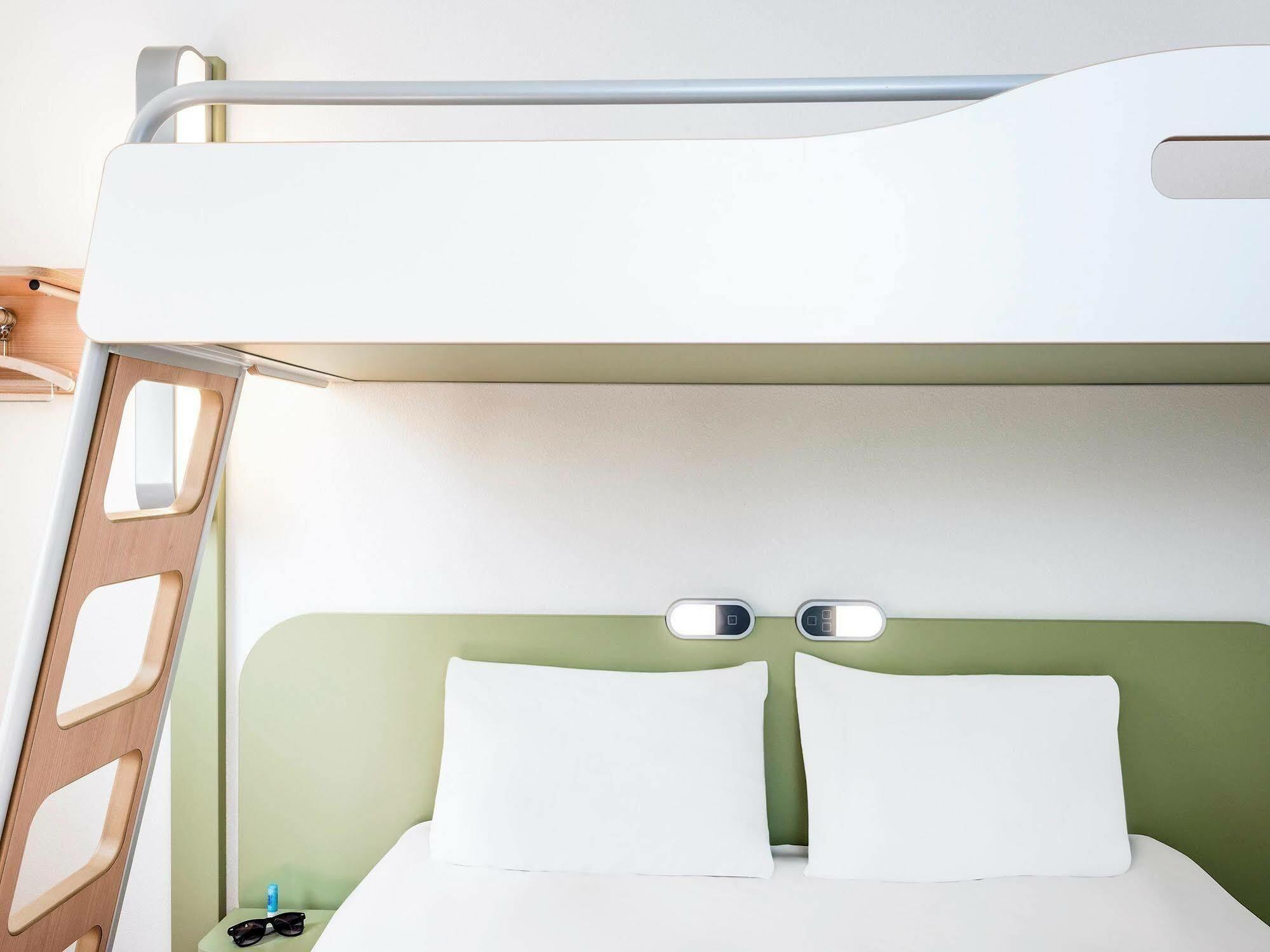 Ibis Budget Fontainebleau Avon Exterior foto