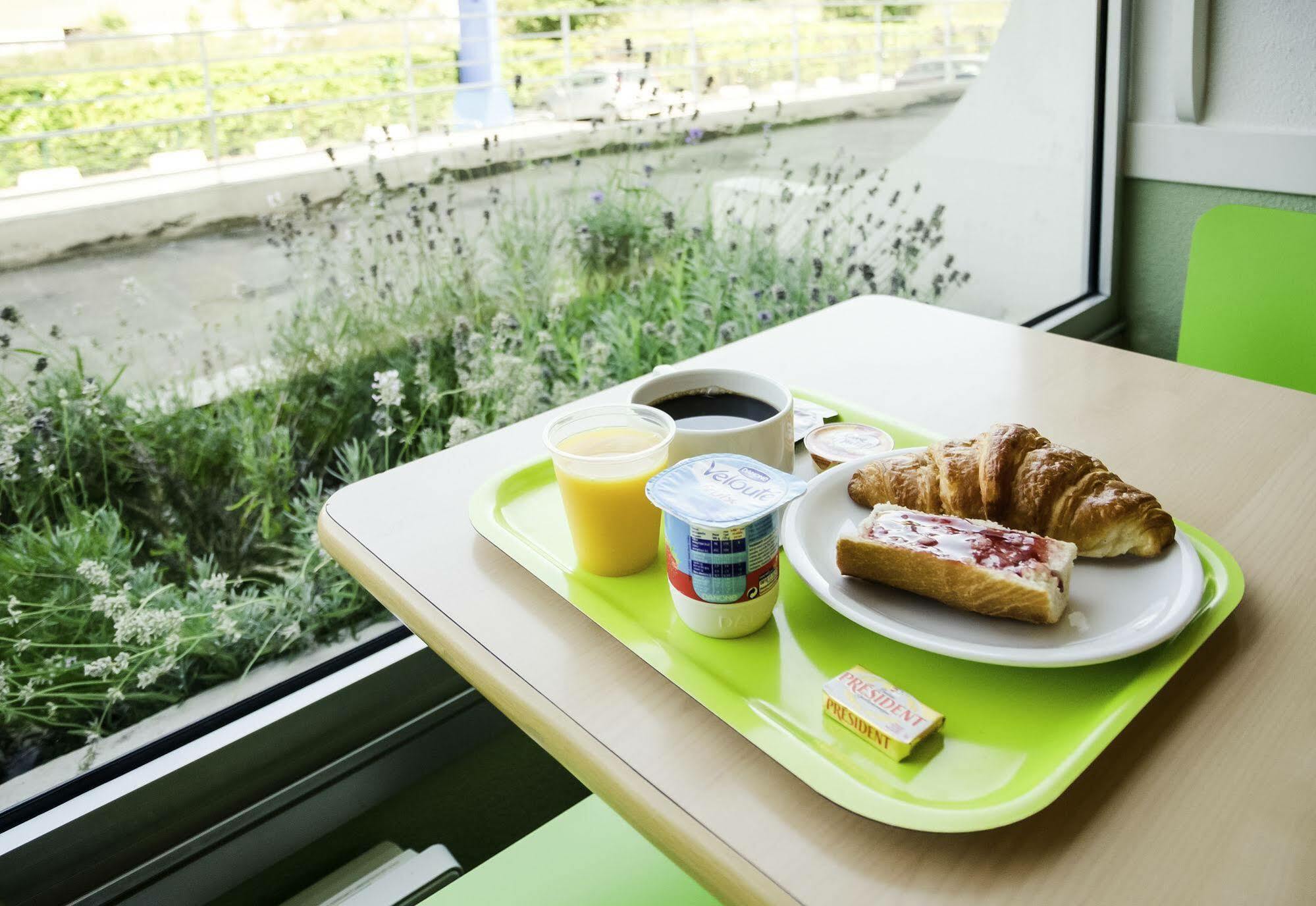 Ibis Budget Fontainebleau Avon Exterior foto